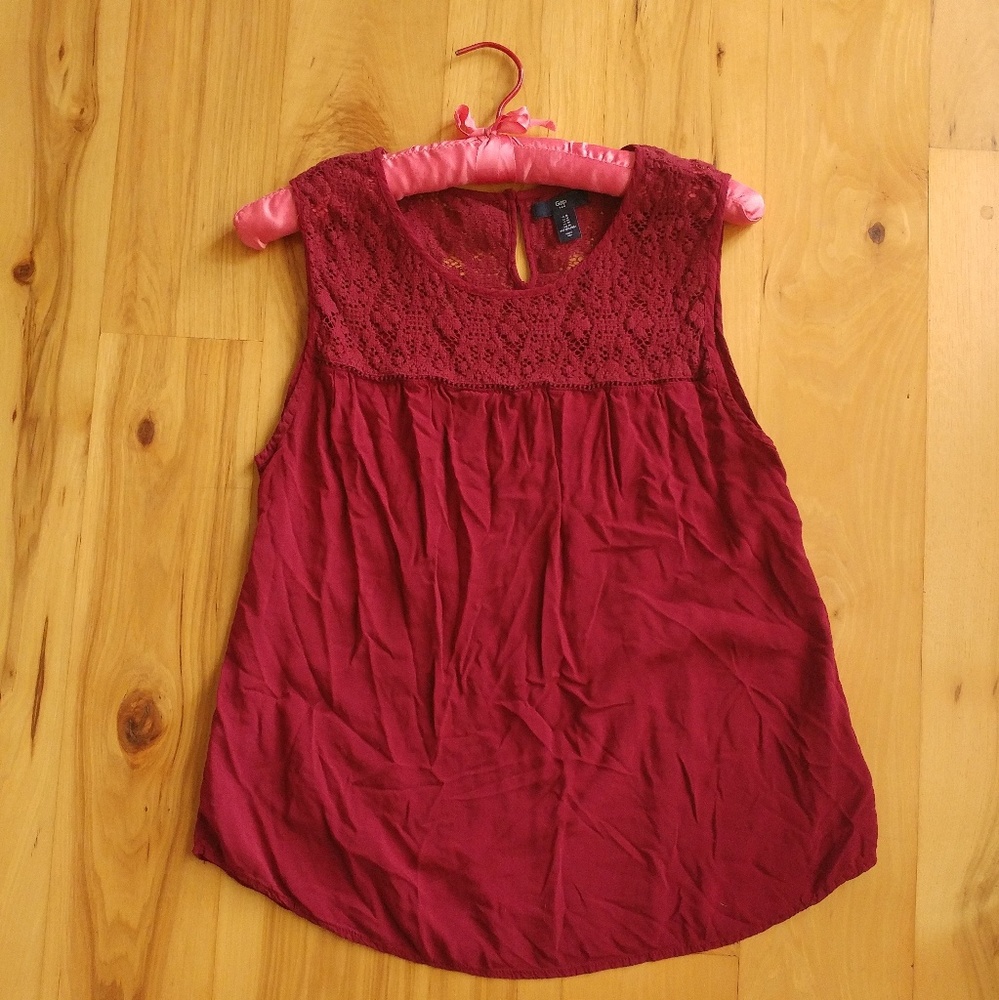 Sleeveless top